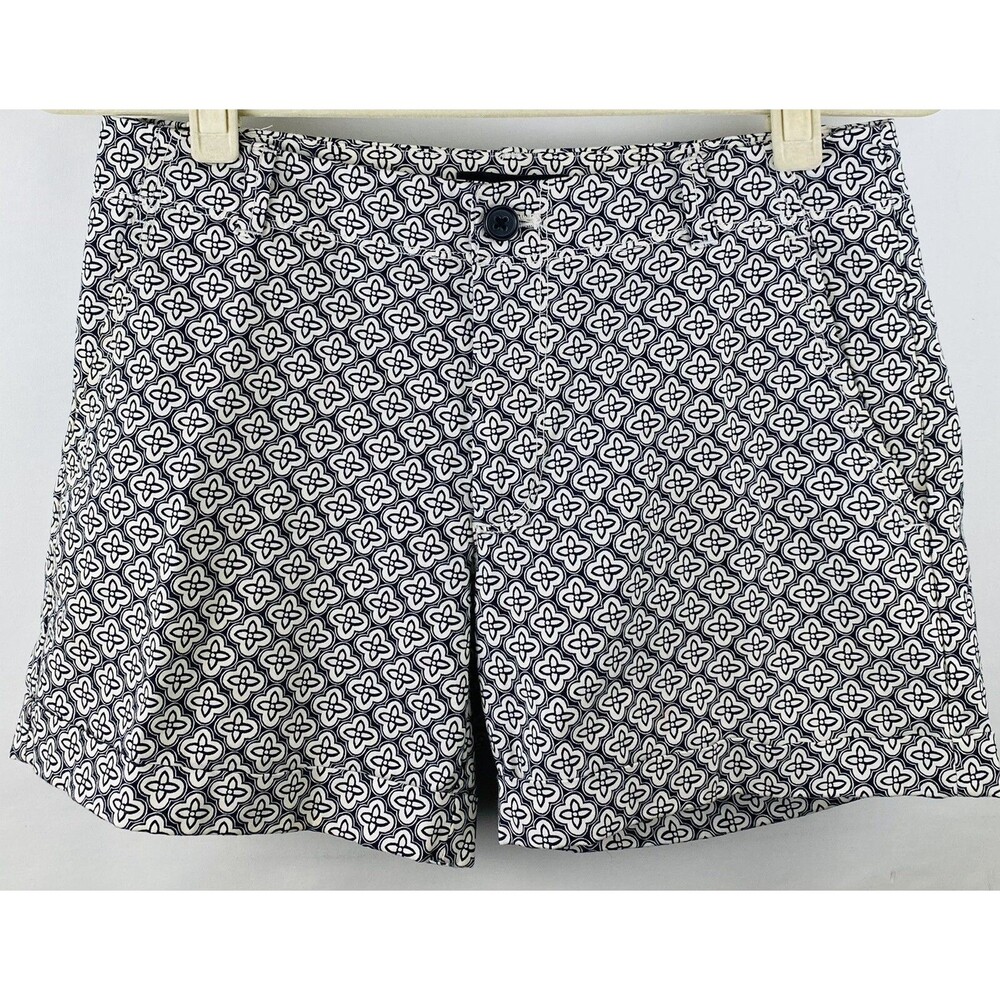 Banana Republic Womens black/white geometric shorts 4” inseam Size 4